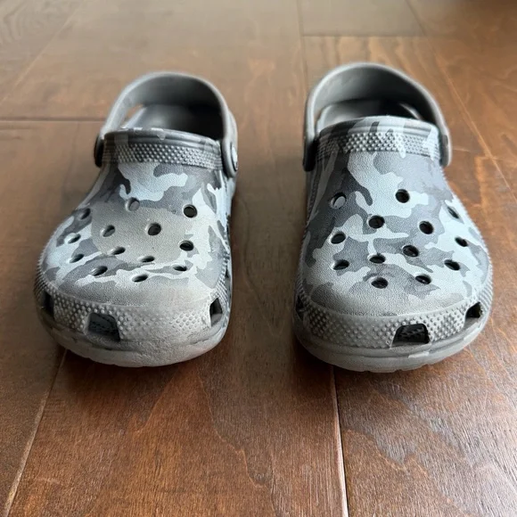 Kids Camouflage Slip-On Crocs - Picture 5 of 5